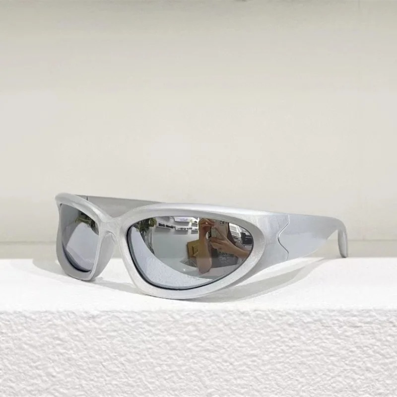 Luxury Y2K Sports Punk Sunglas - Luxury Zone incelemesi ve fiyatı